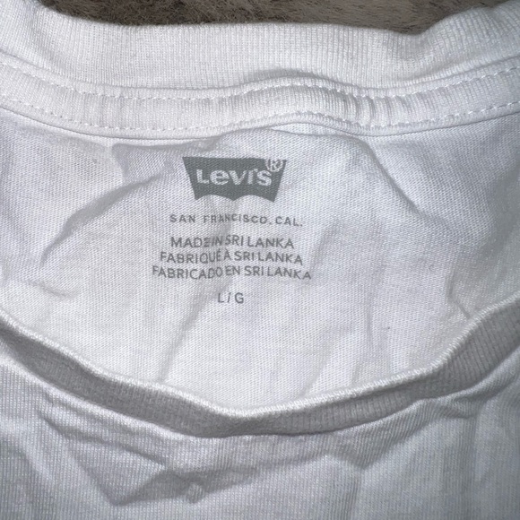 Levi’s camo tee, size L - Picture 2 of 2